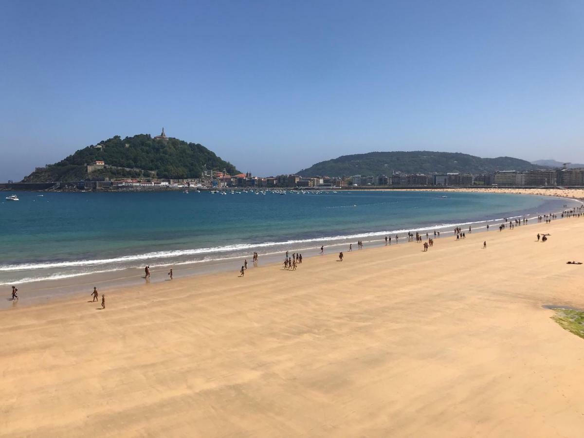 La Madame on La Concha Beach, Seaview Apartment San Sebastián Habitación foto