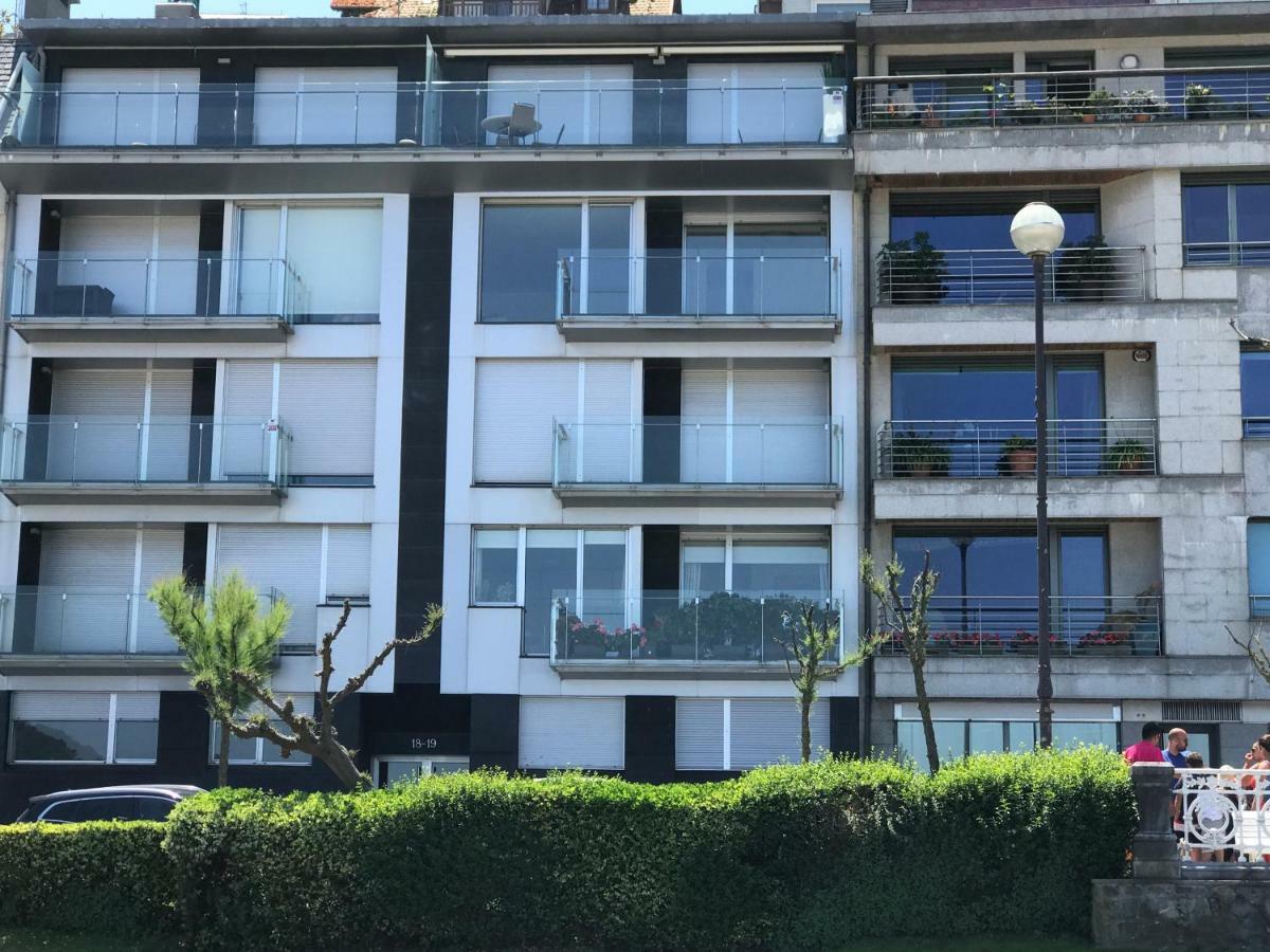 La Madame on La Concha Beach, Seaview Apartment San Sebastián Exterior foto